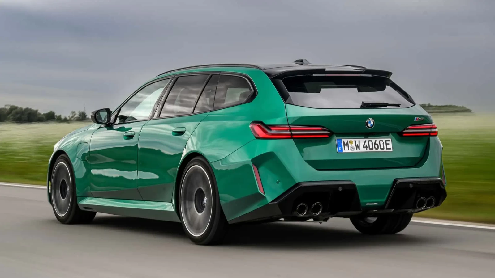 BMW M5 Touring-i sedanın yerinə almalıysınız